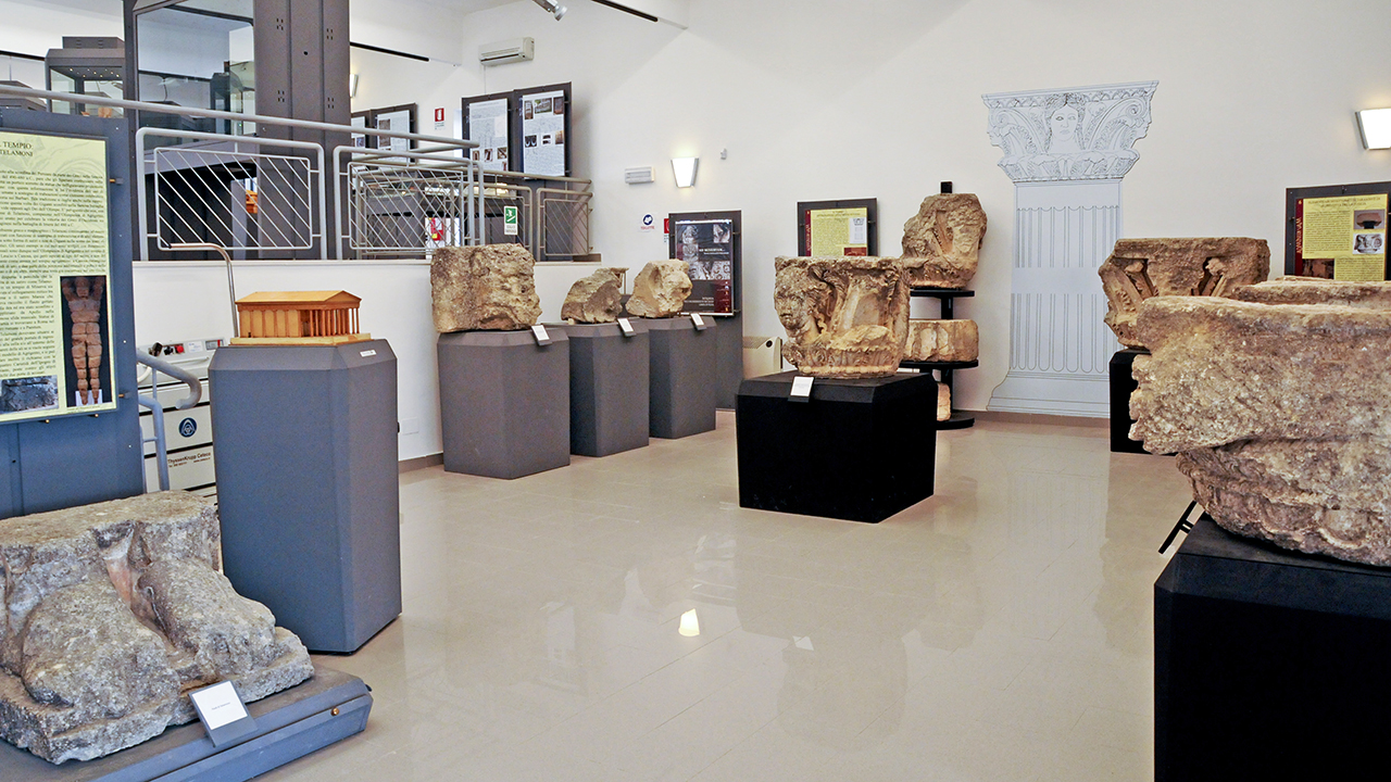 Palazzo Sinesi a Canosa di Puglia